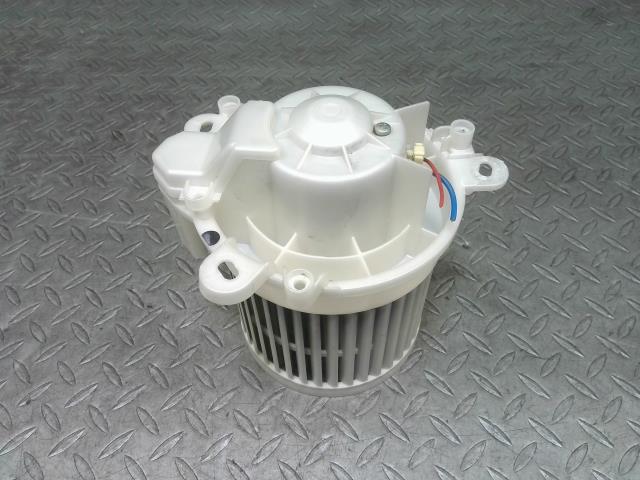 日産(NISSAN)※同梱不可※デイズ B21W ヒーターブロアモーター 品番 27220-6A01A 動作OK 12V フロント用拍卖