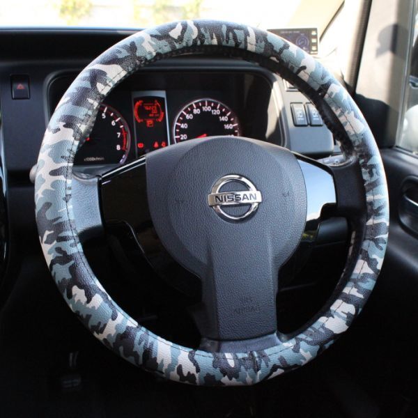 ハンドルカバー 迷彩 モスグリーン Mサイズ PUレザー オシャレ かわいい ステアリングカバー 車 革 カモフラ カモフラージュ拍卖