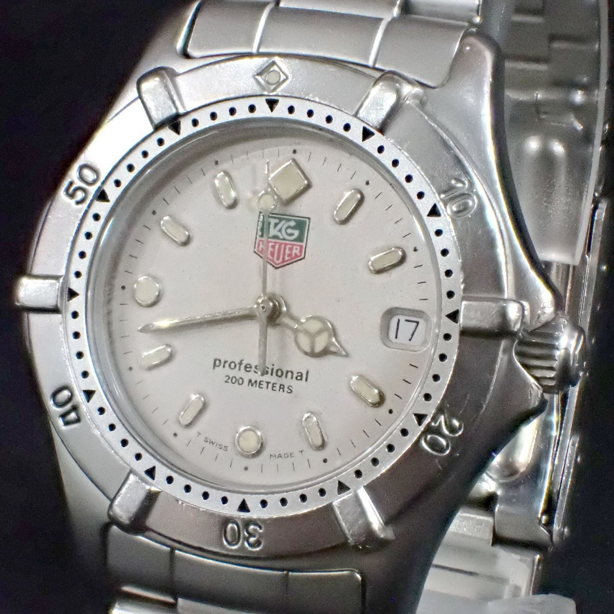 9176T【本物保証】 稼働品 美品 タグホイヤー TAG HEUER 腕時計 プロフェッショナル 200M WE1211-R拍卖