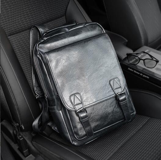 新入荷新作3色選択可 ビジネスリュック リュックサックメンズ バックパック USBポート 軽量 カジュアル 仕事用 男女兼用 スクエアバッグ 黒拍卖