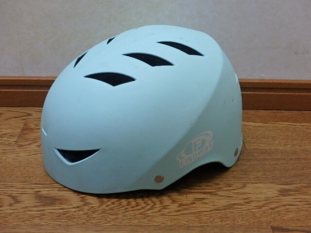 80sk25-0902 FINDWAY ヘルメット Mサイズ 子供 EN-1078 中古 ジャンク (北海道・沖縄・離島は発送不可)拍卖