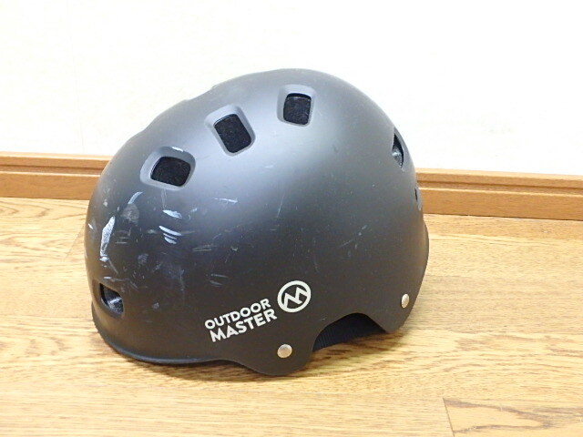 80sk25-0902 OUTDOOR MASTER ヘルメット 黒 Mサイズ(52~58㎝) 中古 ジャンク (北海道・沖縄・離島は発送不可)拍卖