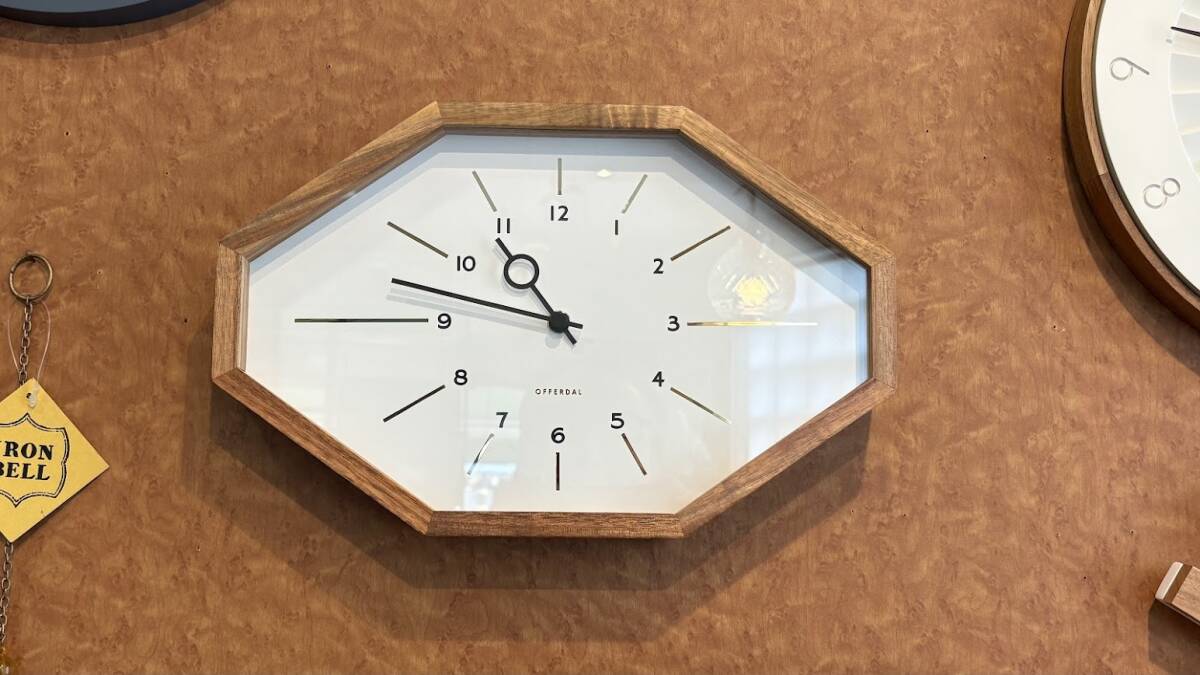 インターフォルム ウォールクロック  電波 Belmonte ベルモンテ ホワイト 電波時計 おしゃれ拍卖