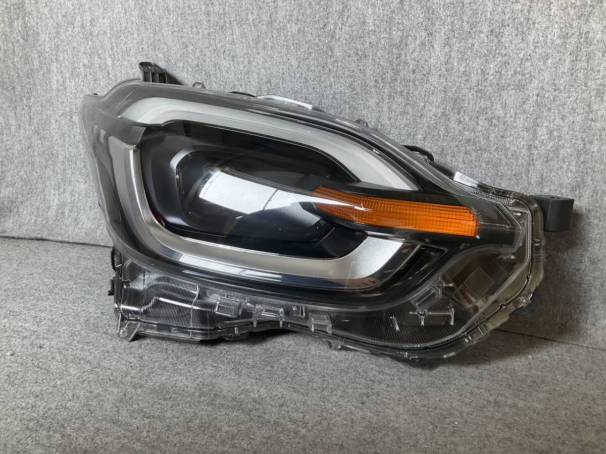 5398 シエンタ MXPC10/MXPL10 ヘッドライト LED 右 ☆拍卖