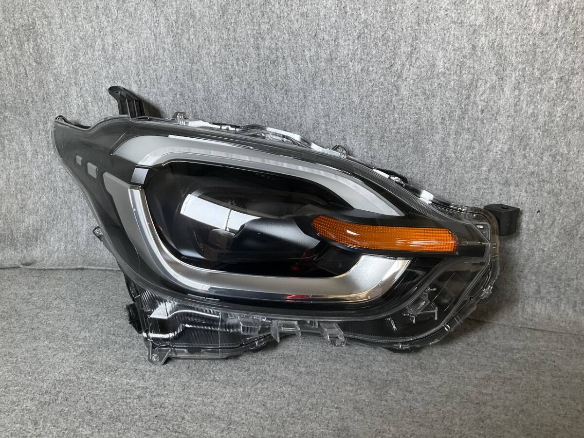 5399 シエンタ MXPC10/MXPL10 ヘッドライト LED 右 ☆拍卖