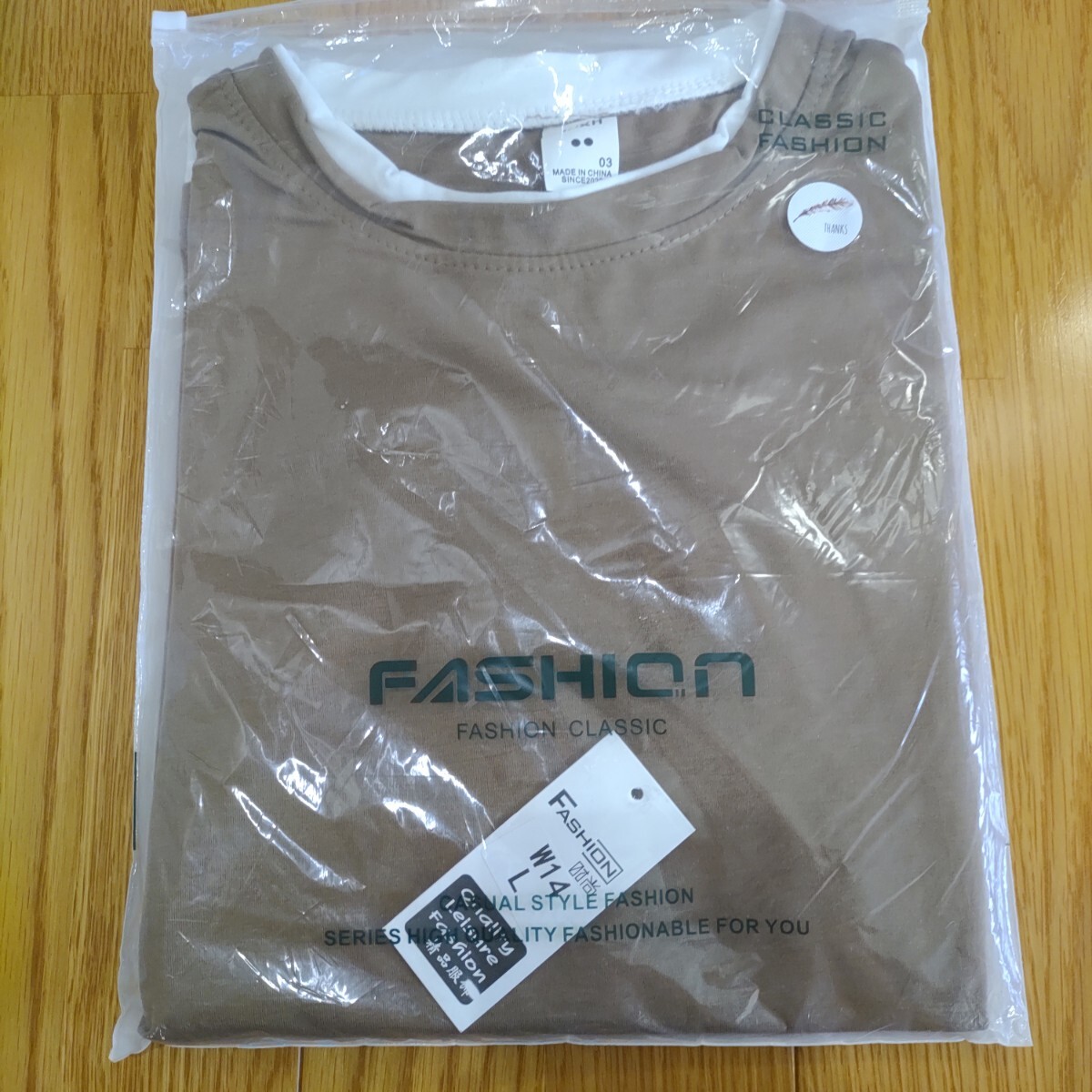 新品 未使用 カットソー 半袖 秋向き 重ね着 ホワイト×ベージュ Lサイズ拍卖