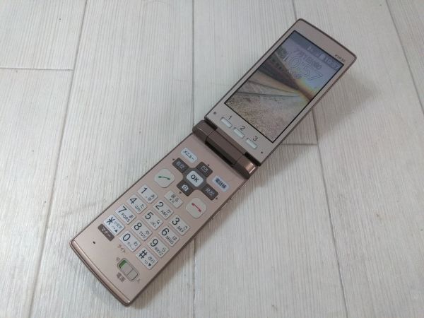 au 簡単ケータイ KYF32 KYOCERA 京セラ /4Gガラホ/折畳式/ 簡易動作確認&簡易清掃&初期化OK 利用制限○ #247TD拍卖