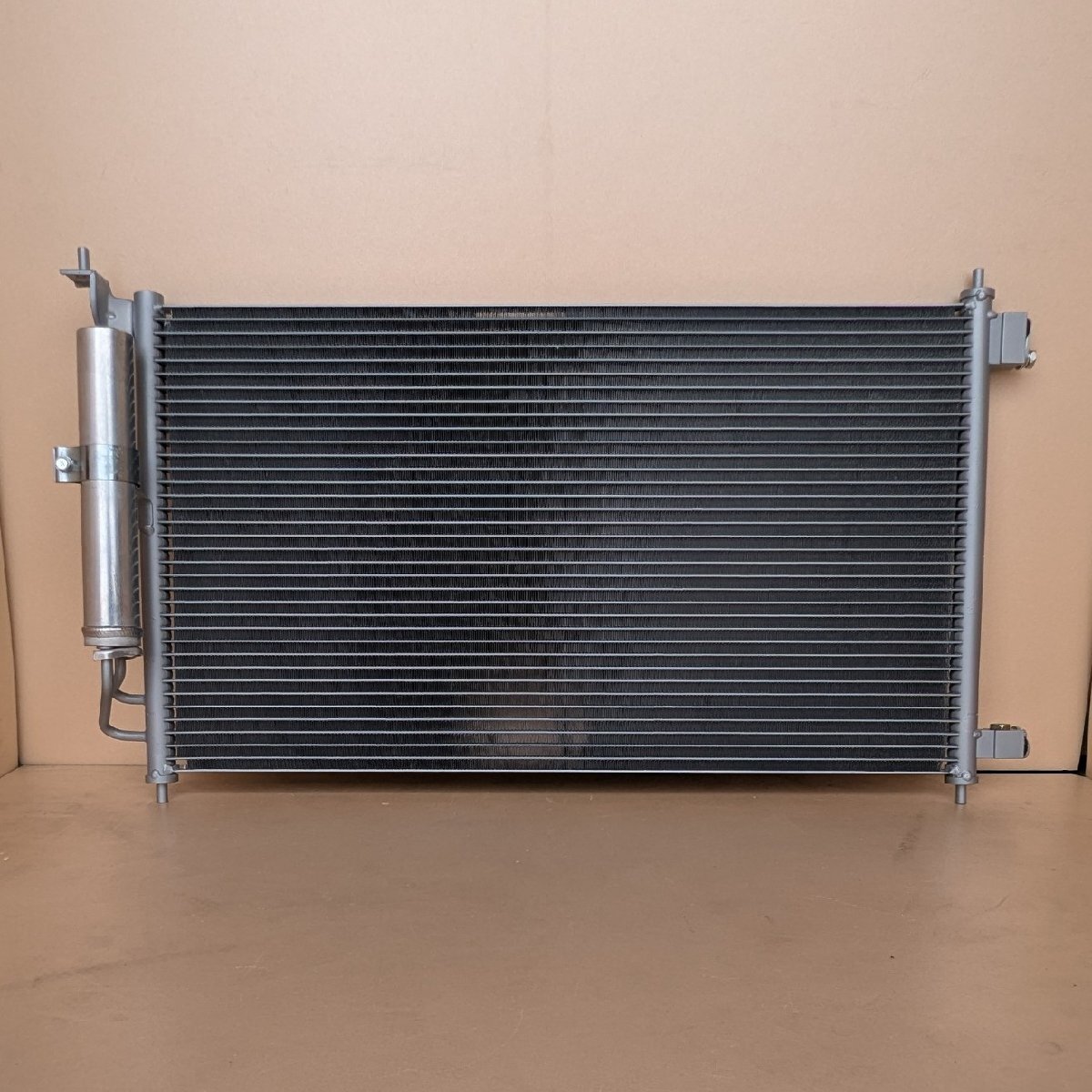 NV150AD VYZ12 VZNY12 新品 コンデンサー 即納 92100-1FA0A拍卖