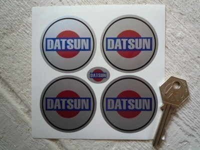 海外 限定品 送料込み ダットサン ホイール DATSUN 50mm 4枚セット ステッカー拍卖