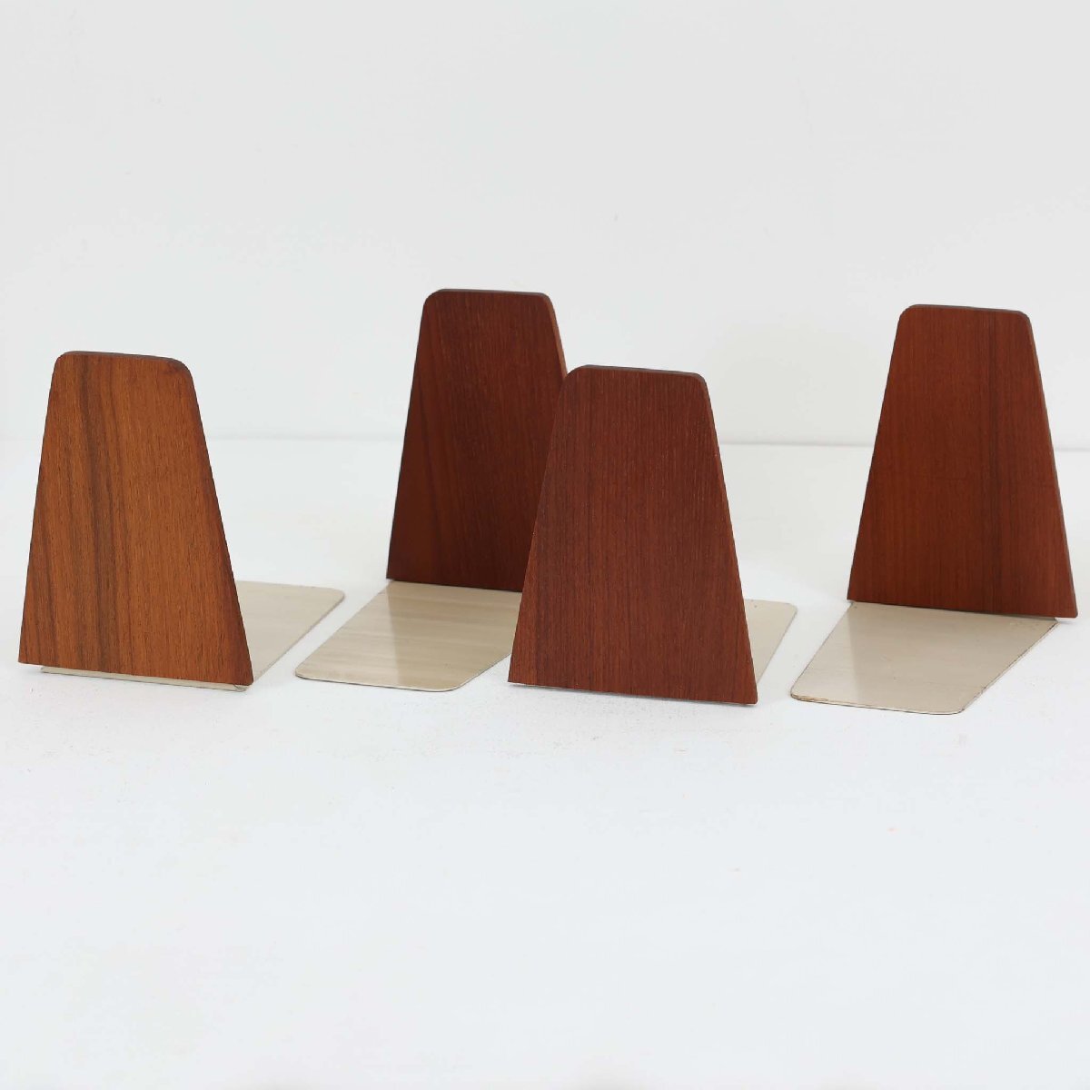 デンマーク製 北欧ビンテージ チーク材のブックエンド 4つセット 北欧 北欧インテリア 北欧家具 ハンス ウェグナー拍卖