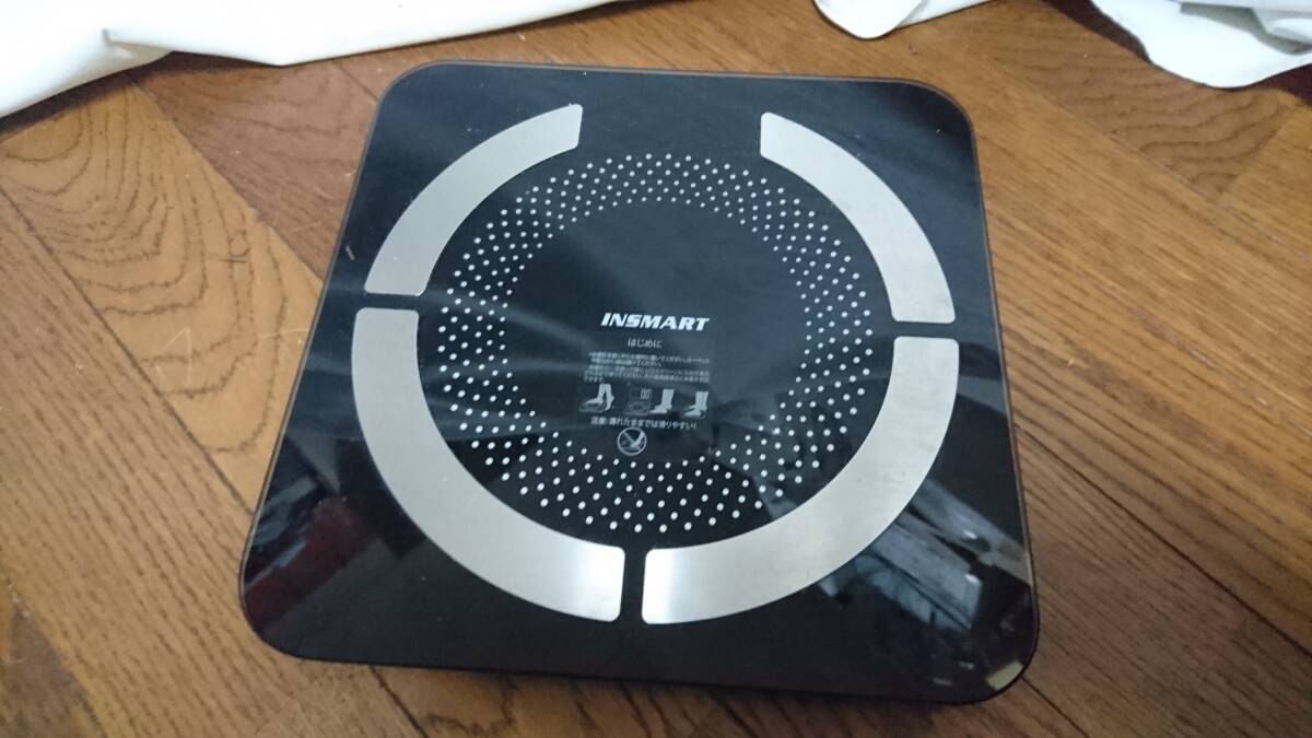 【雑貨】 INSMART スマート体重計 FG260RB 充電式(電池不要) 動作確認済み拍卖