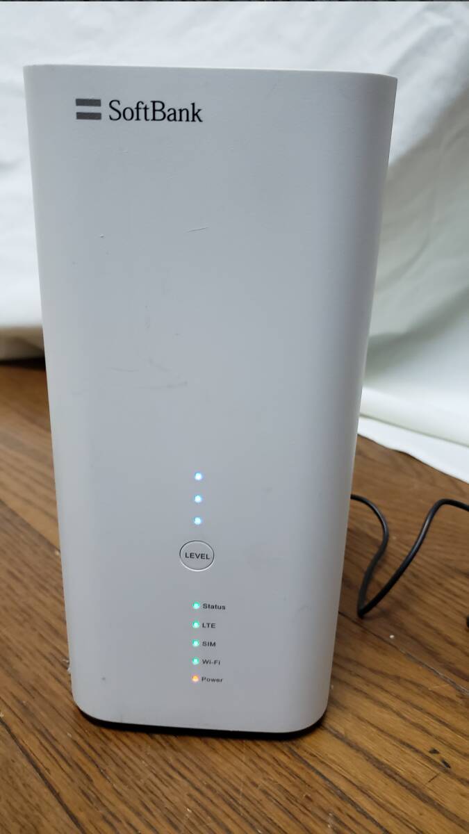 【家電】 SoftBankAir ソフトバンクエアー B610h-71a 家庭用Wi-fi ホームルーター 無線LAN 本体のみ(ACアダプターなし) 通電確認済み拍卖
