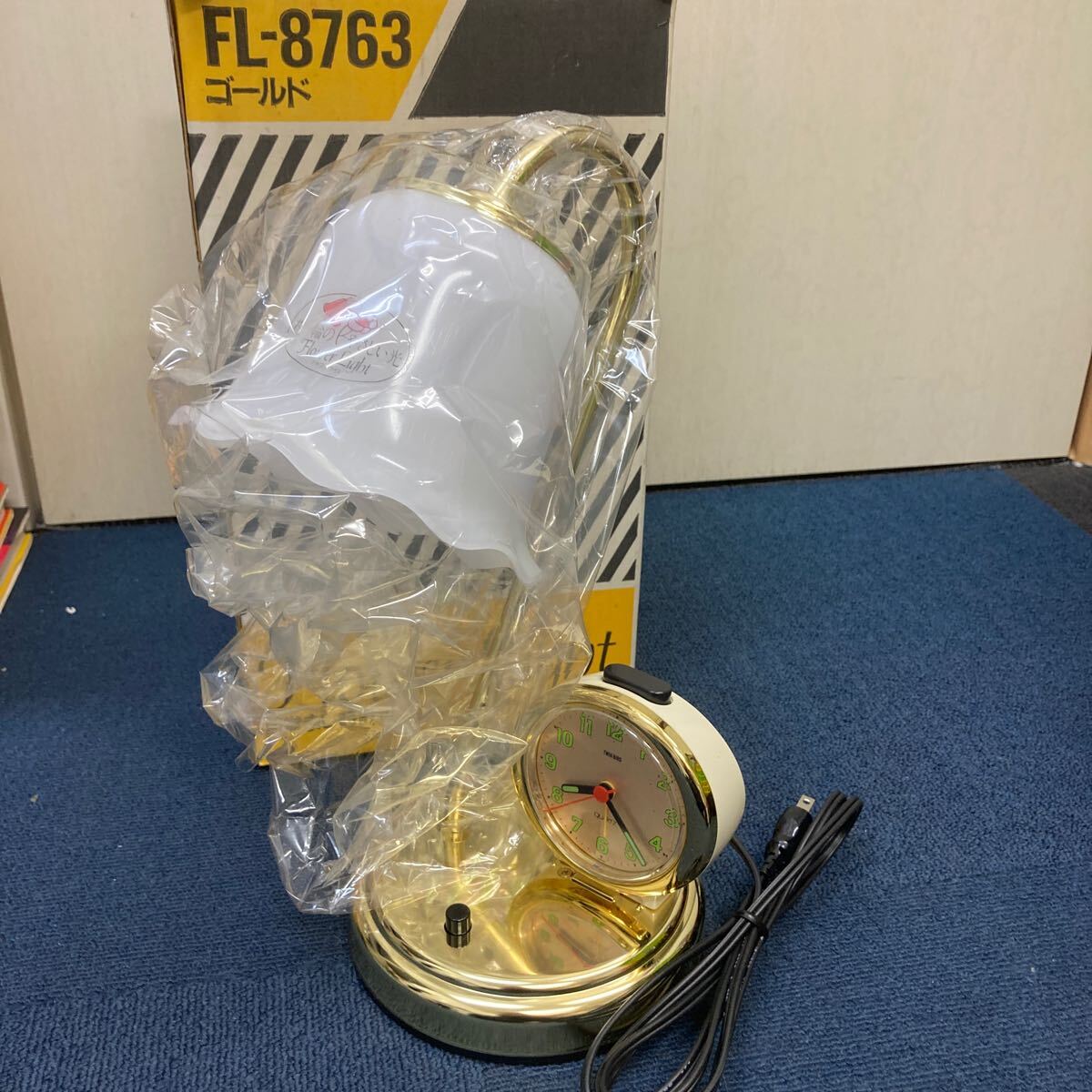 38752-29 0910Y 未使用長期保管品 動作未確認 目覚まし時計付 フラワーライト FL-8763拍卖