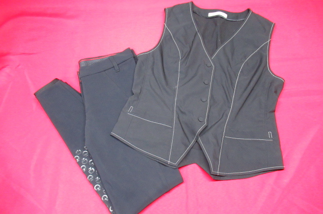 CAVALLERIA TOSCANA カヴァレリアトスカーナ レディース キュロット ブラック / La chevaleresque ベスト Lサイズ 管理7KH0911D-D2拍卖