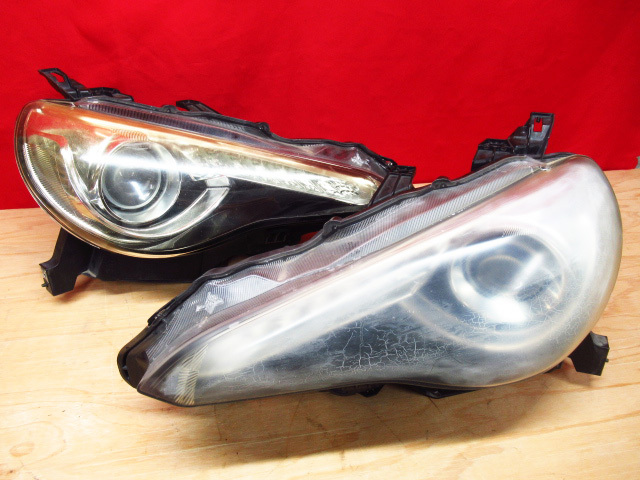 トヨタ 86 ZN6 ハチロク 純正ヘッドライト 左右 前期 片側曇りあり 現状品 管理7k0915C-H06拍卖