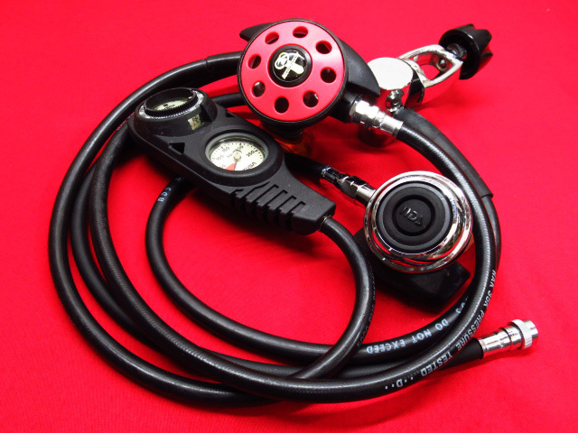 NDS 日本ダイビングスポーツ レギュレーター / AQUALUNG オクトパス / TUSA ゲージ ダイビング用品 重機材 管理7k0926L-F01拍卖