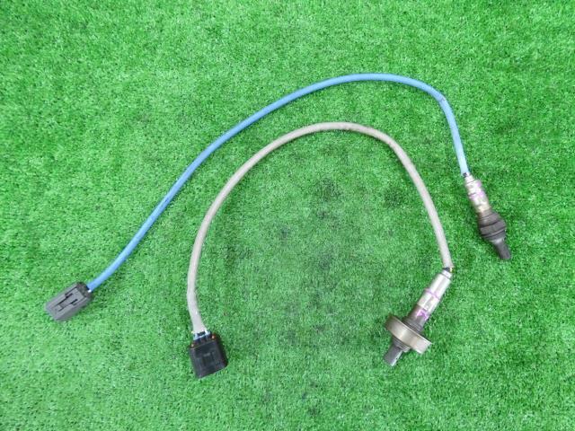 MPV DBA-LY3P O2センサー/オーツーセンサー L3-VE 32S L33D-188G1 L33D-18-8G1D 251325拍卖