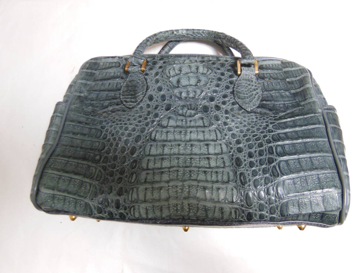 未使用に近い レディースハンドバッグ・ショルダーバッグ・2WAY・キーホルダー付き クロコタイル革 ブルー系 送料無料拍卖