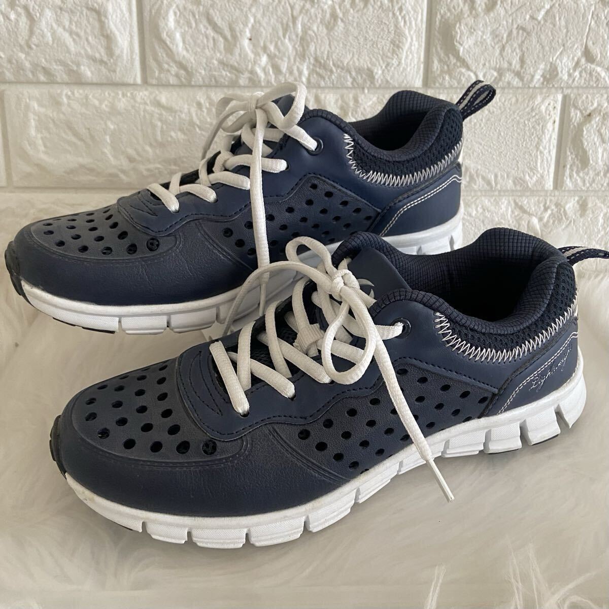 IGNIO イグニオ 軽量 スポーツ ランニング スニーカー 23.5cm拍卖