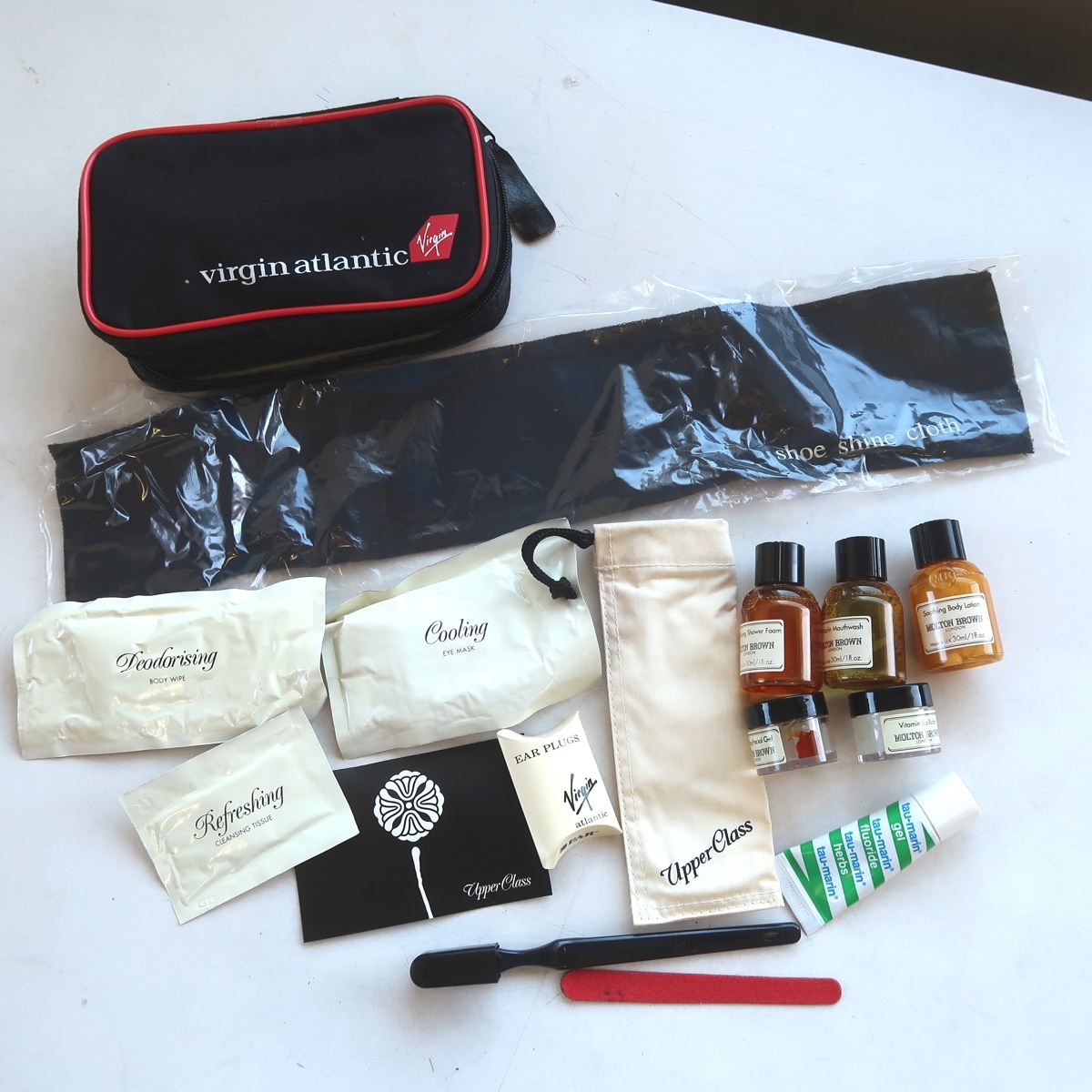ヴァージンアトランティック航空 VIRGIN ATLANTIC UPPER CLASS アメニティ セット MOLTON BROWN ジャンク拍卖