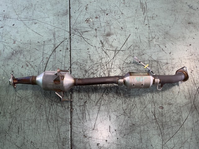 カローラスポーツ 6AA-ZWE213H フロントエキゾーストパイプ ハイブリッドG Z拍卖