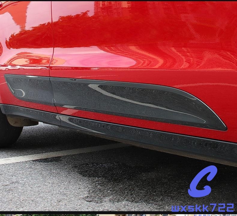 新品未使用 ポルシェ マカン macan サイド ドア アンダーモール カーボン柄、 ブラック色標よりお選び拍卖