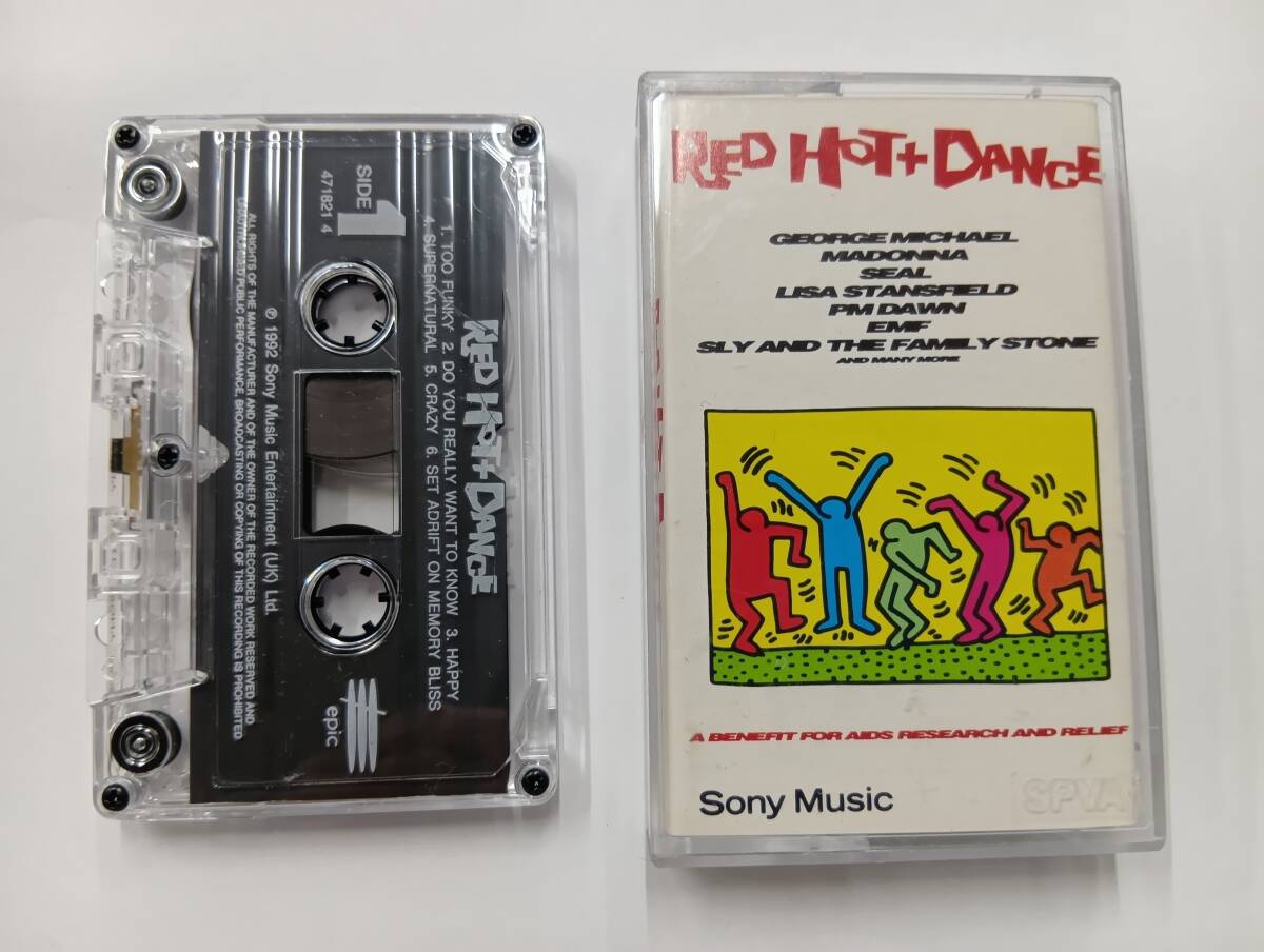 RS-7867【カセットテープ】輸入版 RED HOT + DANCE ジョージ・マイケル GEORGE MICHAEL マドンナ MADONNA 他 KEITH HARING cassette tape拍卖