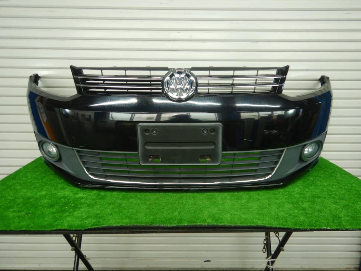 15F】【LC9X】【送料記載】 フォルクスワーゲン ゴルフトゥーラン フロントバンパー 1T0 807 221 M-AA ディープブラックパール 【507115】拍卖