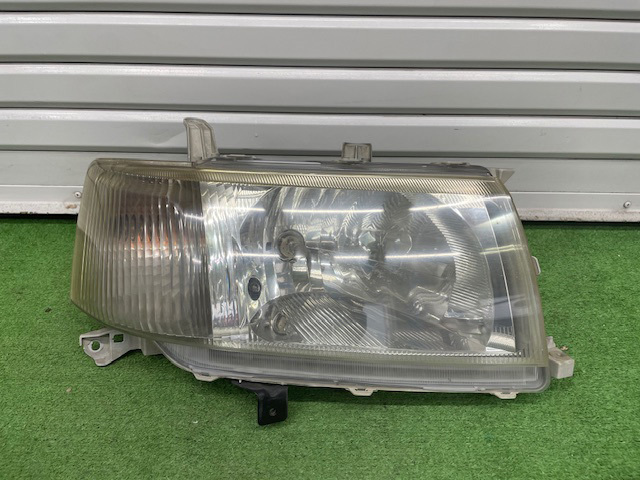 16B】【送料記載】 プロボックス NCP58G 右ヘッドライト 81110-52240 コイト 52-075 NCP55V NCP50V NCP59G 【470102】拍卖