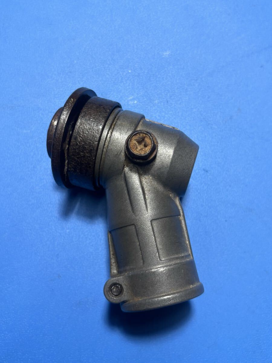 草刈機刈払機部品ヘッドギヤ/ア ギアケース ベベルギア スプライン数7本シャフト径7mmパイプ径24mm 丸山 カーツ 三菱拍卖