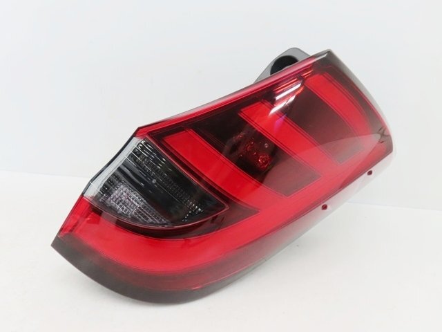 【良品】 トヨタ ノア 90 MZRA90 MZRA95 ZWR90 ZWR95 純正 右 テールランプ テールライト KOITO V1-5 (n010601)拍卖