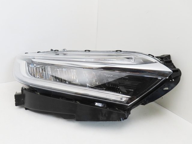 【即決有】 ホンダ シャトル GK8 GK9 純正 右 ヘッドライト LED ステー付き STANLEY W2386 (n010905)拍卖