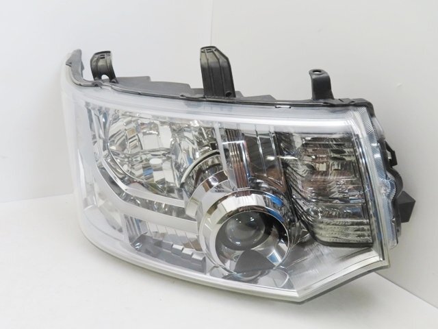 【即決有】 三菱 デリカ D:5 CV1W CV2W CV3W CV4W 前期 純正 右 ヘッドライト HID KOITO 100-87918 (n011123)拍卖