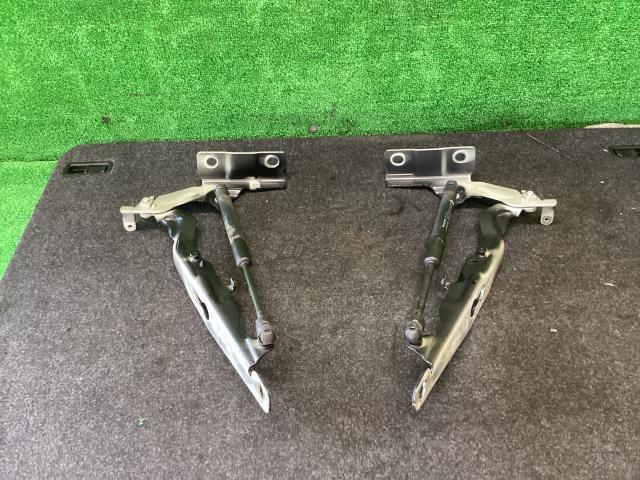 ボルボ 60シリーズ DBA-FB4164T フードダンパー V60 ドライブE 452拍卖