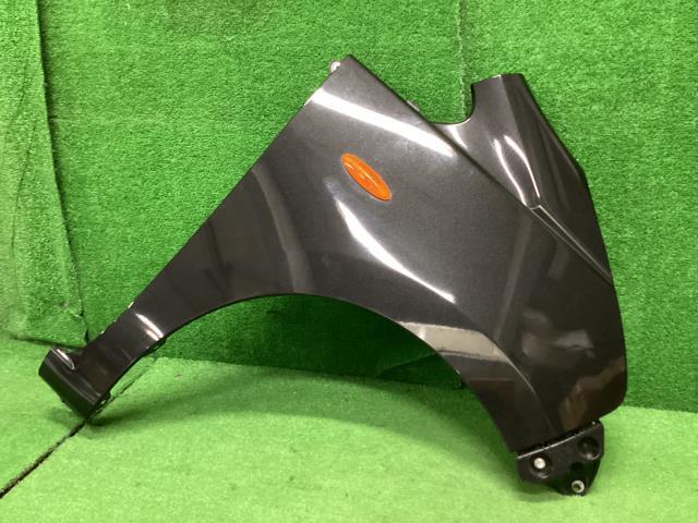 ムーヴ DBA-LA100S 右Fフェンダー X X07 53811-B2291拍卖