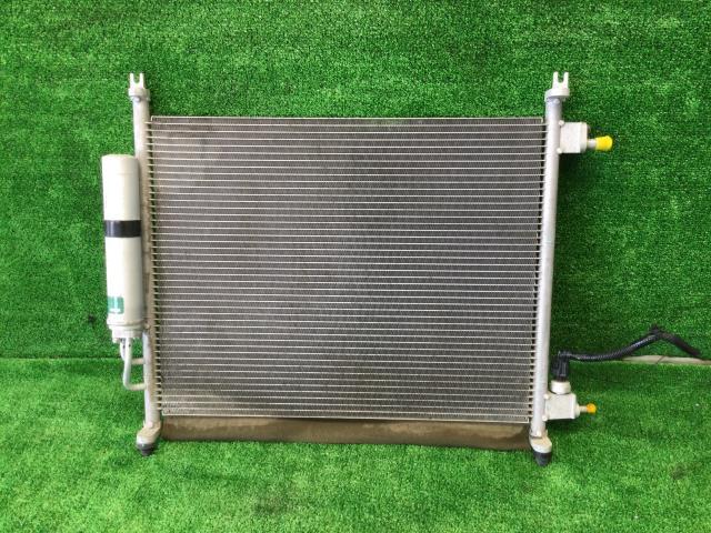 ノート DBA-E12 コンデンサー X エマージェンシーブレーキ QAB 92110-1HC4A拍卖