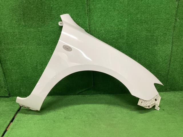 アクセラ UA-BK5P 右Fフェンダー 15F A4D BN8V-52-111D拍卖