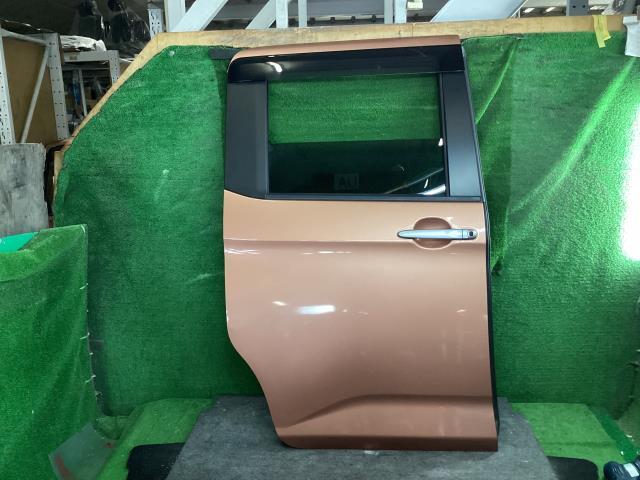 ルーミー DBA-M900A 右RドアASSY カスタムG-T T33 67003-B1101拍卖