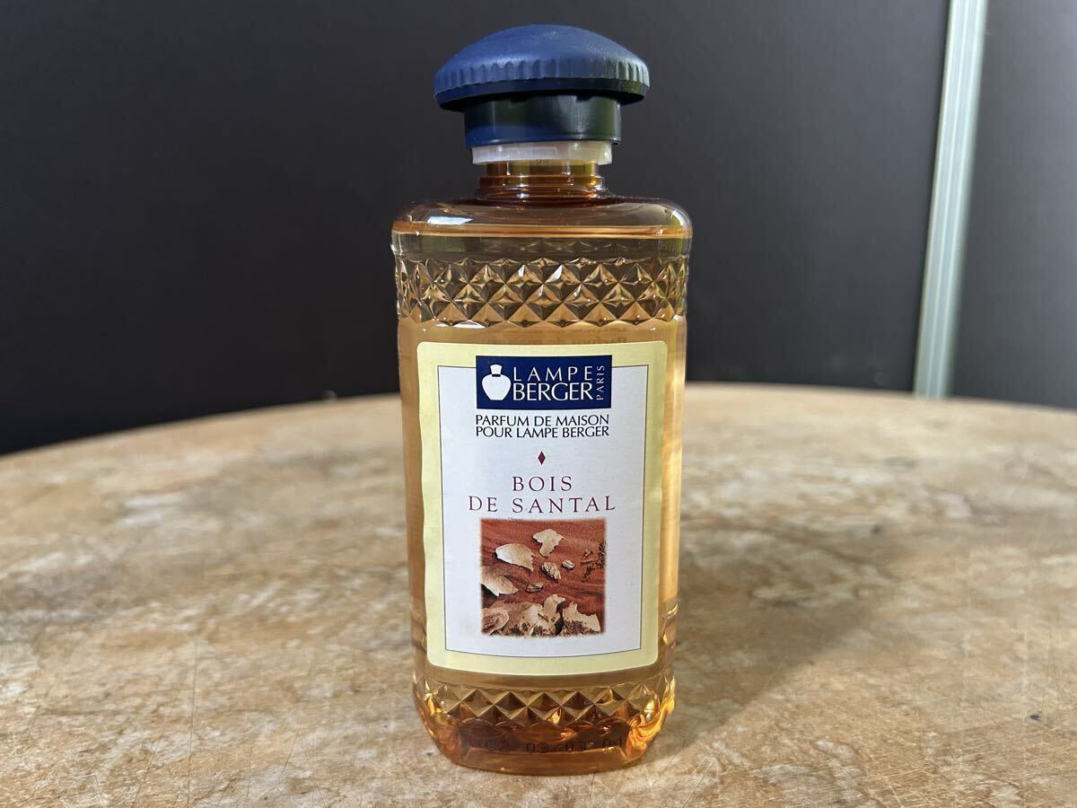 未開栓 LAMPE BERGER ランプベルジェ BOIS DE SANTAL サンタル 300ml パヒュームオイル アロマオイル 現状品 説明文必読拍卖