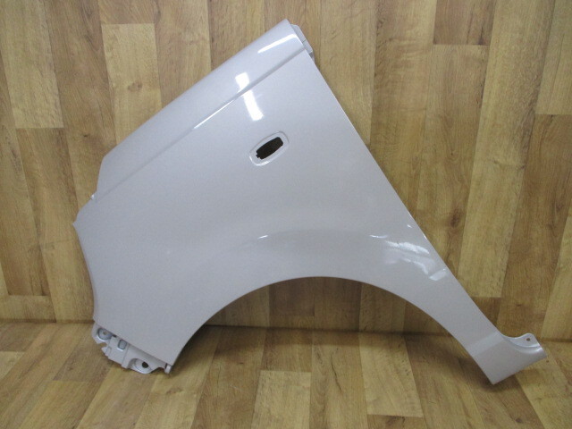 F2/ LA800S/LA810Sムーヴ キャンバス純正フロントフェンダー左53812-B2A50拍卖