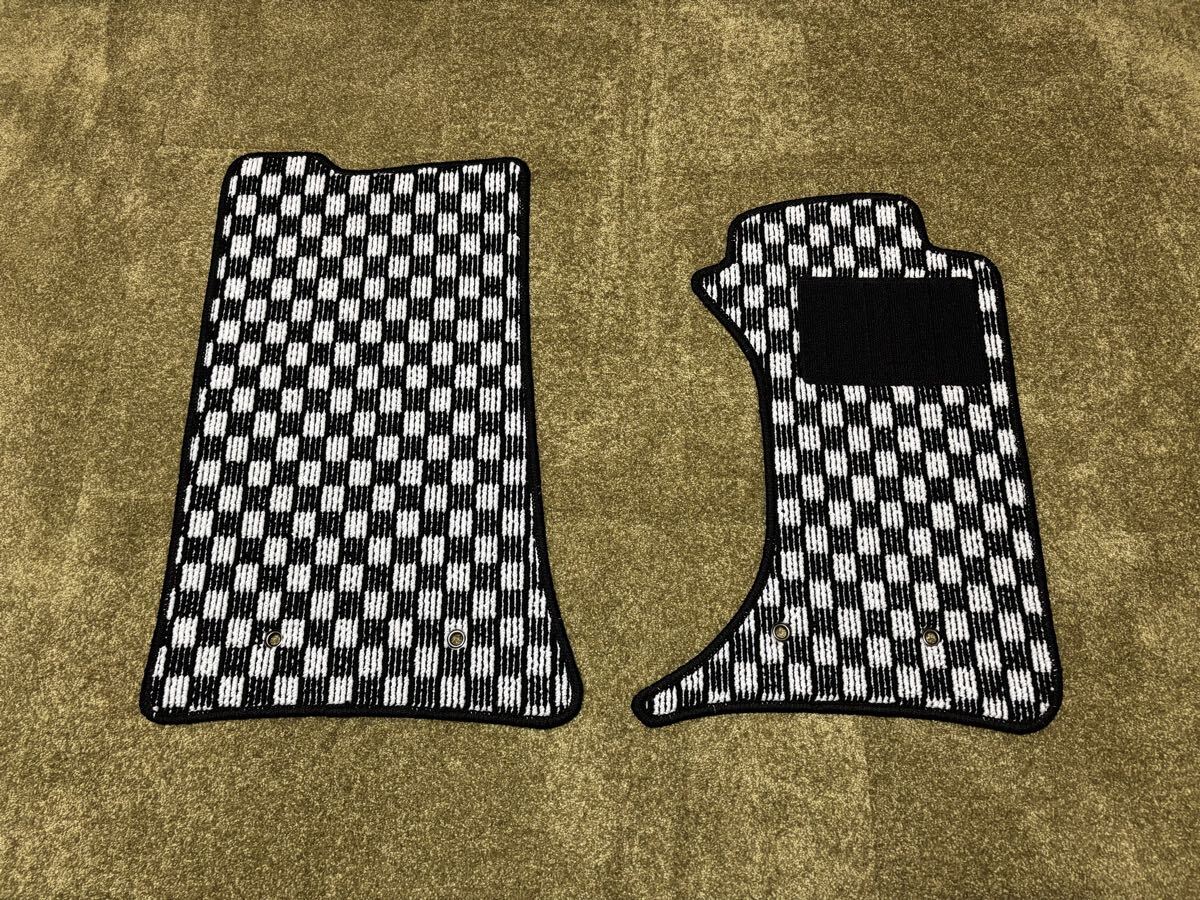 ■送料無料■マツダ ロードスター NCEC チェックホワイト 白黒 フロアマット カーマット 日本産 新品(年式:H17年8月~H27年5月)拍卖