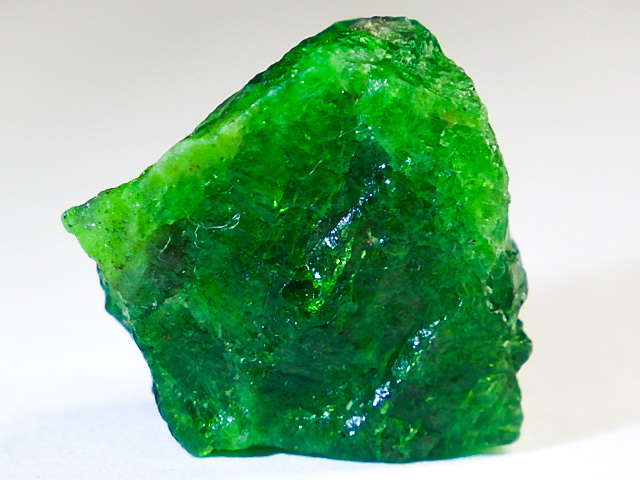 ★秘宝★ツァボライトの原石★グリーンガーネット★25.1ct/20.3mm★Tsavorite★天然石宝石希少鑑賞鉱物コレクション★ラフロック★kamesan拍卖