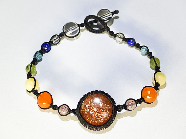 ★レインボーサンストーン★天然石日長石★虹と太陽ブレスレットハンドメイドマクラメ編みセブンチャクラビーズクリスタル7チャクラkamesan拍卖