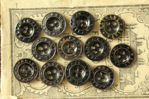 即決 メタルボタン 12個 φ 13~14mm 4穴 刻印 ロゴ アソート ヴィンテージ ワークウェア リメイク フランス輸入拍卖