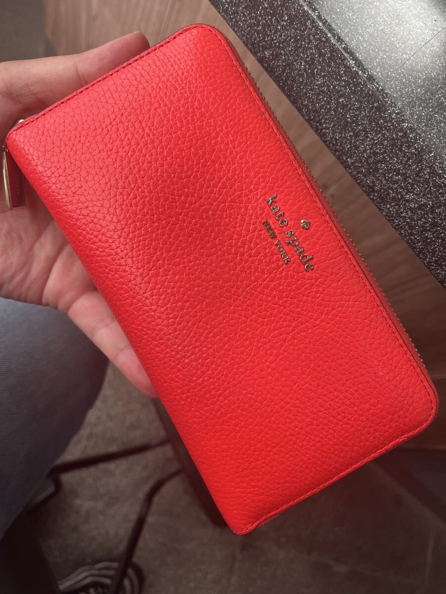 ゲートスペード 長財布 ラウンドファスナー拍卖