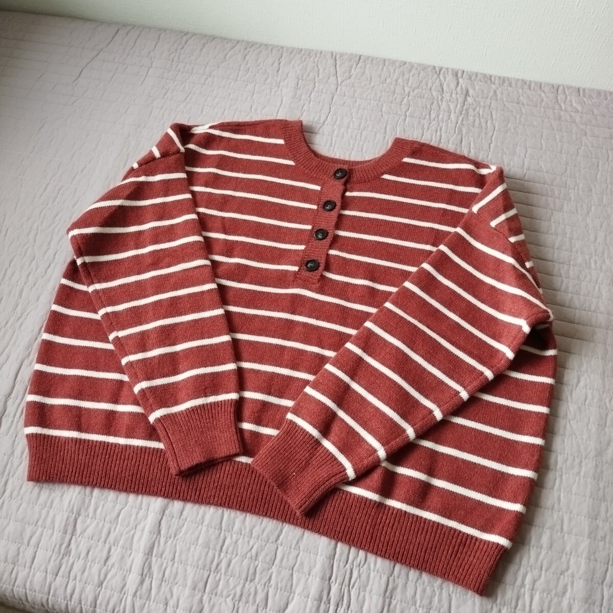 1点のみ 未使用 前後どちらも 2way 着用 ボーダー ニット セーター 長袖 ゆったり L 洗える 前ボタン開く 滑らか 軽い 匿名 送料無料拍卖