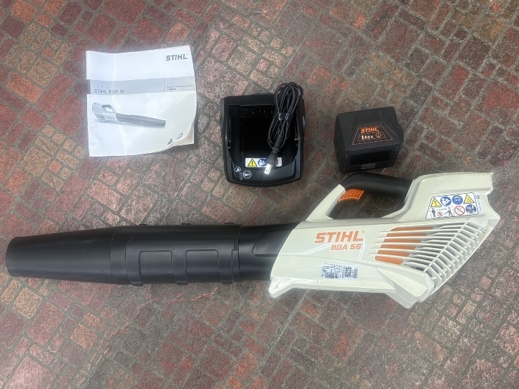 スチール STIHL 充電式ブロワー BGA56 展示品未使用品 バッテリー 充電器付拍卖