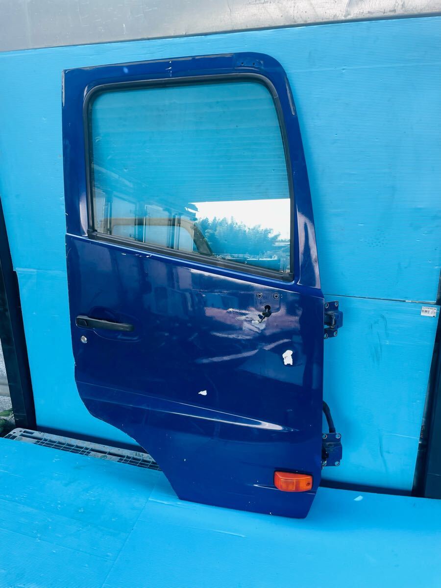 純正 日産 UD コンドル 中型 ドア ヒンジ付き 右 右側 運転手席側 動作車からの取り外し Rei4250拍卖