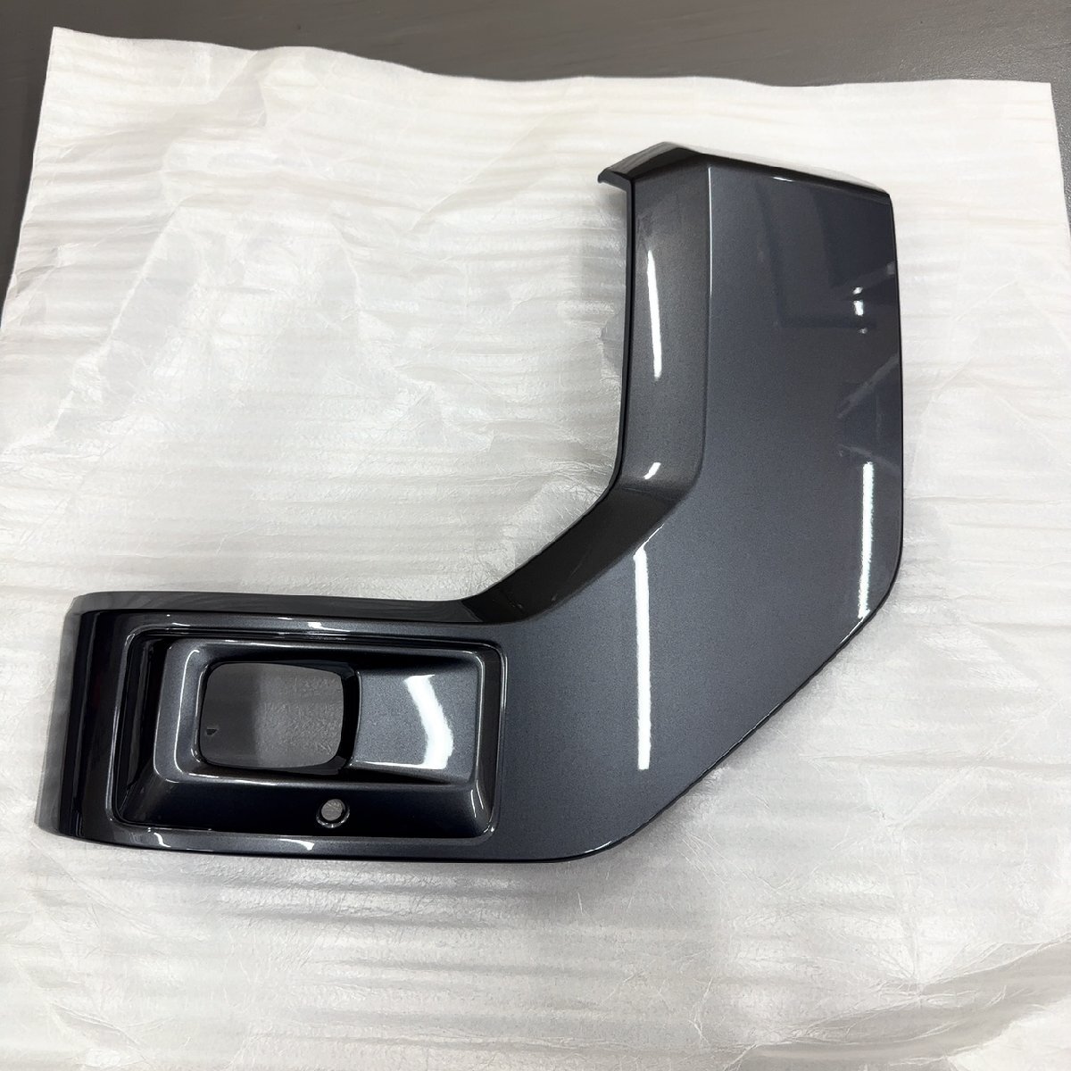 デリカミニ 三菱 フロントバンパーモール RH 620807NL0A拍卖