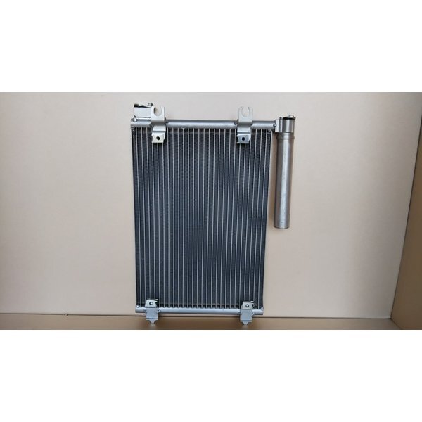 新品 コンデンサー キャリー キャリイ DA63T/DA65T 即納拍卖